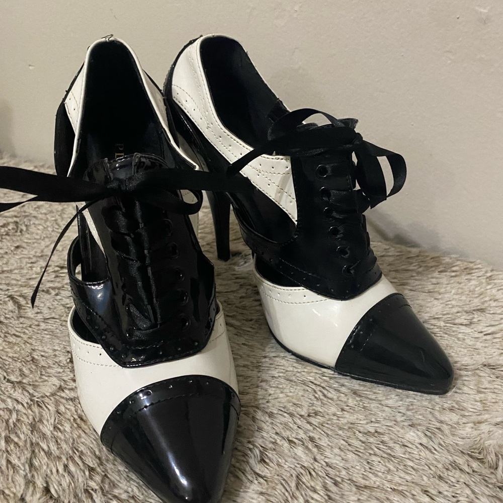 Elegant Two-Tone Women's Heels